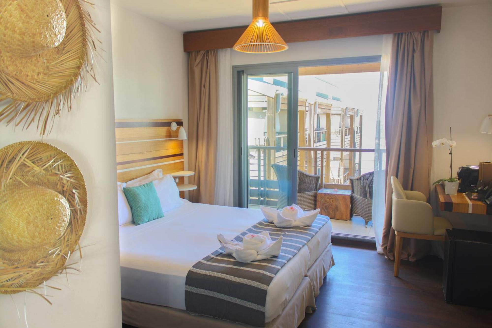 Le Battant Des Lames Hotell Saint Pierre Eksteriør bilde